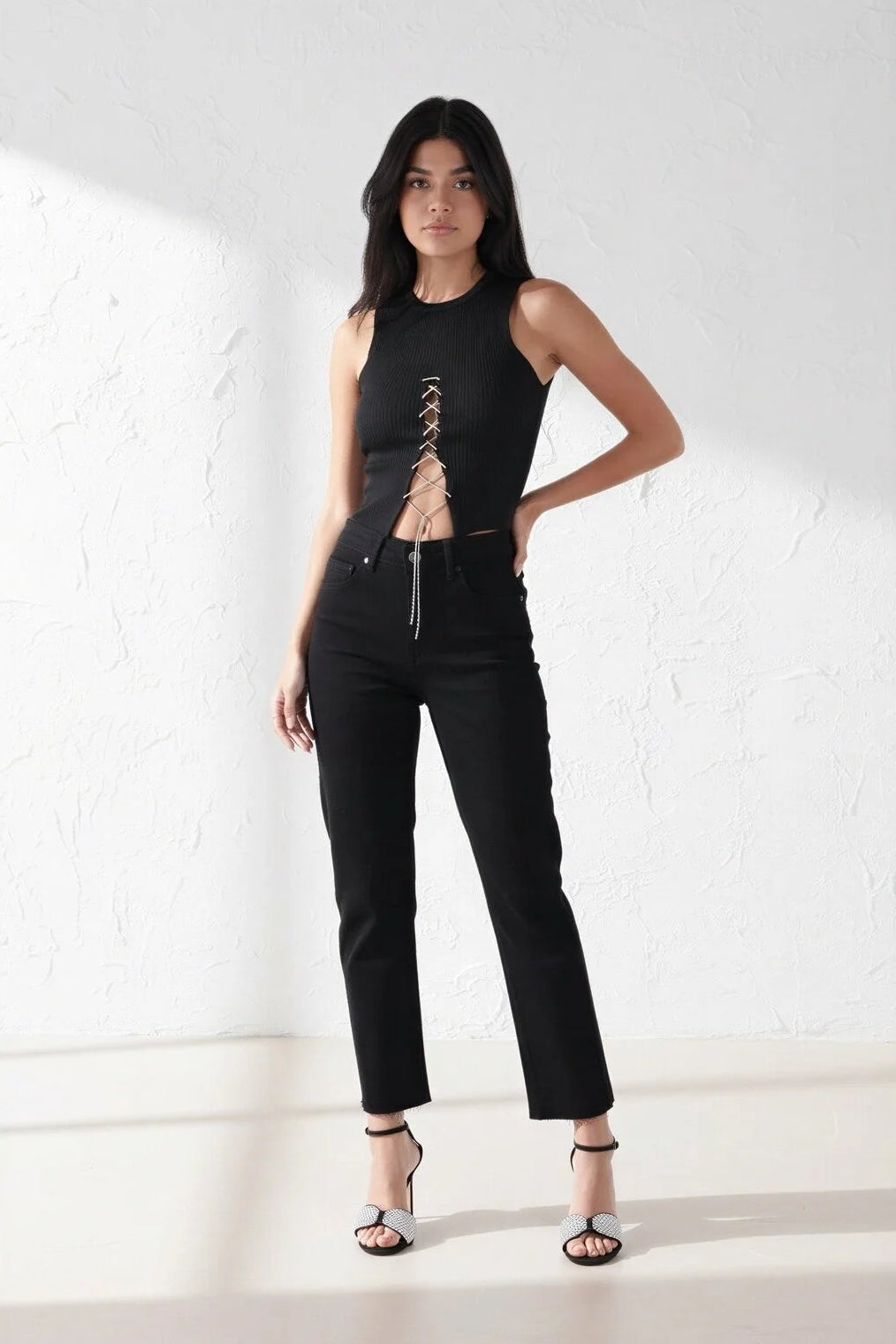 Kesik Paça Mom Fit Pantolon Siyah 764