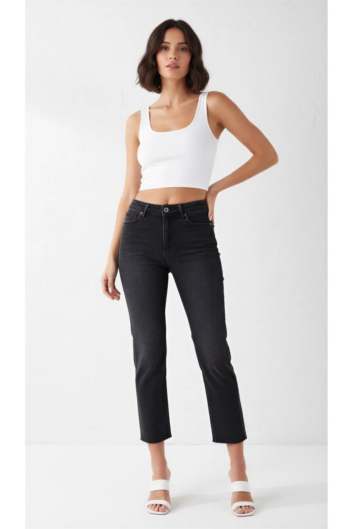 Kesik Paça Mom Fit Denim Pantolon Antrasit 764